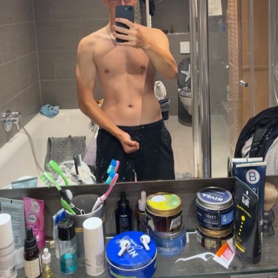 Aliwa165's profile picture. 