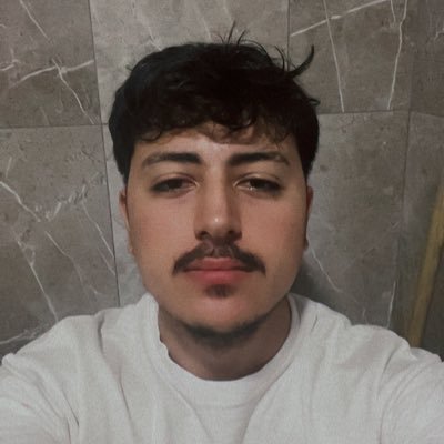 ArdaOzdmrrr1's profile picture. 