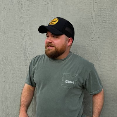 builtlikebowser's profile picture. NSFW. 34. Married. Nerd. Horror movies 🎃🔪 Dad bod. That’s about it.