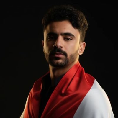 صيدلاني اعشق تخصصي جدا، هدفي تغيير واقع الصيدلة في اليمن وترك بصمتي الخاصة في شي جديد للبشرية في علم الصيدلة
