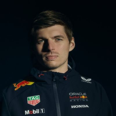 p_utoro's profile picture. 