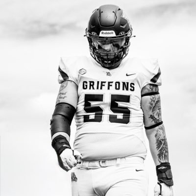 Missouri western state football🦅🦁 OT 6’7 305 lbs