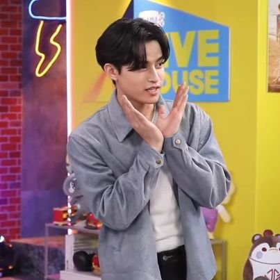 fan account - ❄️ @barcodetin #barcodetin🌻 #ziyu 🩵🫳( Yuni 🐟)
#unit ❤️🔥