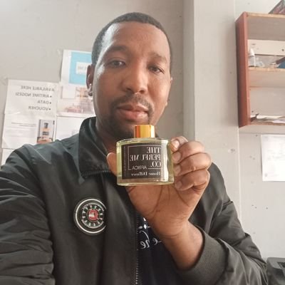 nkululekoS10296's profile picture. 