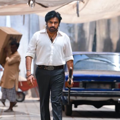 Godavariabbayi2's profile picture. Pawan Kalyan ❤️ MSD 💛 - Chartered Accountant (CA) by profession 👨‍🎓