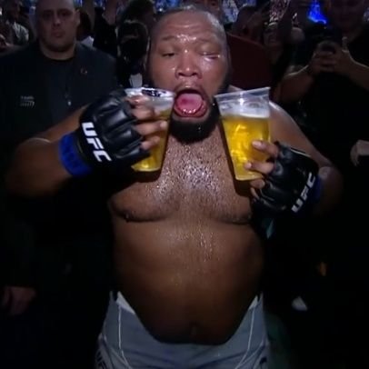 Davemstein's profile picture. UFC, fútbol, ciclismo, MotoGP, NBA y poco más.   Rammstein über Alles.