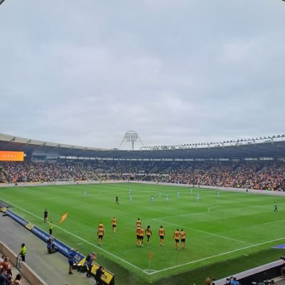 Professional retweeter. Owner of Hull City fan page @tigerscribe_ 🐯