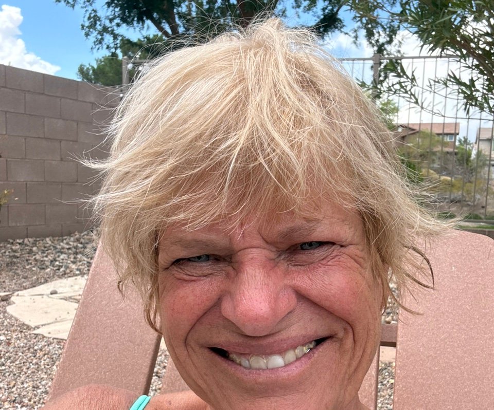 Juliejuice1234's profile picture. 