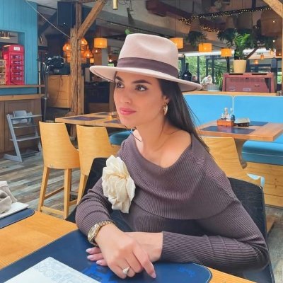 ayvazsemanurr's profile picture. 