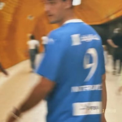 على الفطرة ولدت وعنّها ماملت هلالي قبل لا أكتب و لا أقرأ 💙