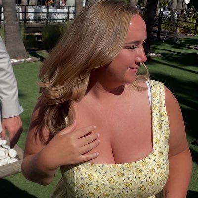 tylajane_xo's profile picture. 📺 Soap superfan | Mostly Emmerdale chaos, occasional detours to other soaps.