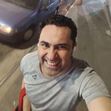 rafaelgvoficial's profile picture. Ex J.P Morgan Chase Cripto Asset. Empregado de Bancão, futuro empresário.