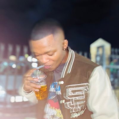 kamxpacioli12's profile picture. Professional overthinker, unpaid.