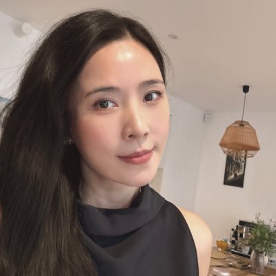 訂閱者專享閱讀:海外生活,遊記攝影,談情感也關心金融經濟,時事探討,歡迎訂閱。熱衷攝影、寫詩歌散文小說和繪畫。生命就該浪費在溫暖而美好的事物上。 Follow your heart, listen to your soul. Chase your dream, soar in the starry sky.