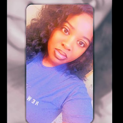 SharChocc's profile picture. 