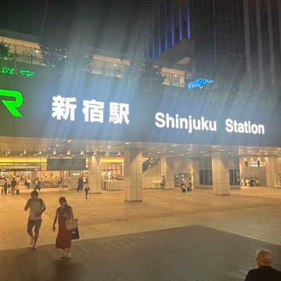 作業療法士。 33歳。独身。千代田区在住。都内急性期病院勤務。スプリントと投資の事しか考えていない。資産は2600万円。40歳には資産1億円なる見込み。毎年学会発表。 NASDAQ、東京エレクトロン推し。昼休みデイトレ。毎日2万円稼ぐ。心臓リハビリテーション指導士。心電図検定1級。YouTuber。