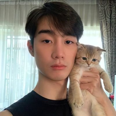 lukecomments1's profile picture. eu e minha casa servimos aos ForceBook                     chalé 13 💀 . 🏳️🌈 . 🦊🍅