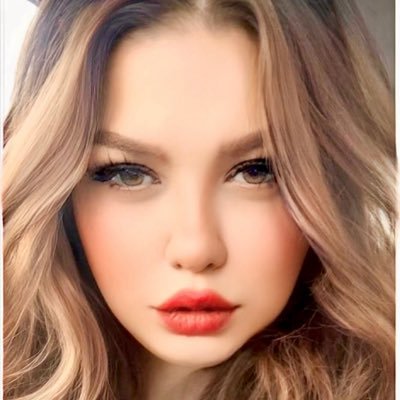 همون بازیگره که تو اون فیلمه بود! https://t.co/z0XUrAl660