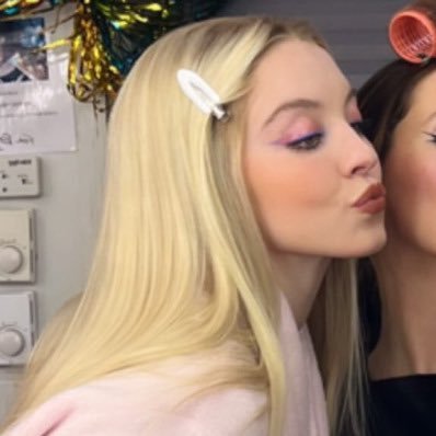 ricwrte's profile picture. 