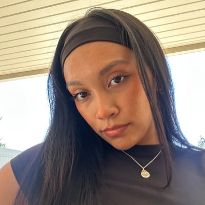 maresadullas's profile picture. 