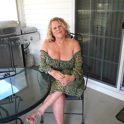 DaiszBangz's profile picture. You know, most of my life I followed the straight and narrow path, but after a major life changing event several years ago, I realized that wasn’t the true me.