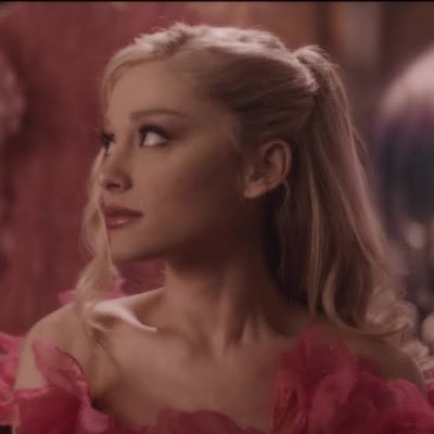 glindasunshine's profile picture. glinda stan account