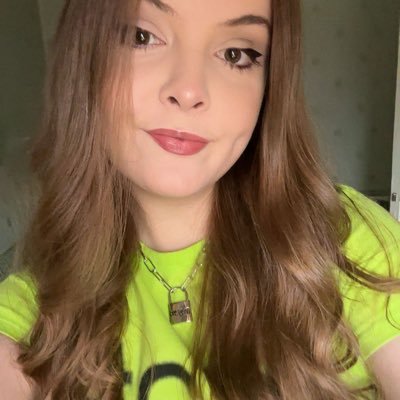 silly little fangirl trying to make it into a professional venture♥︎☆☁︎☀︎ ————————————— 22 years old