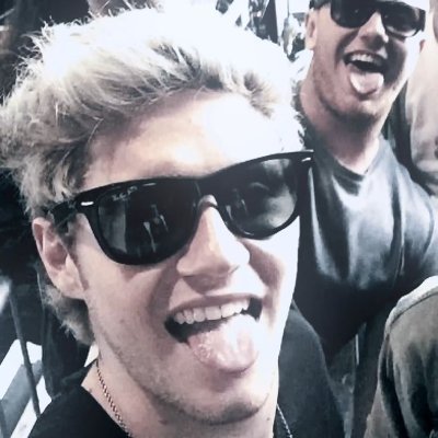 niallfilmsz's profile picture. maybe i'm not as cool in real life...

thats a lie