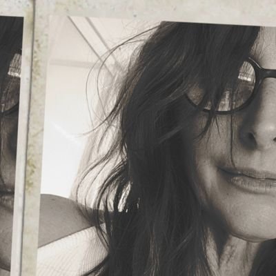 MummyMobbs💜🤍💚🦁🐝🧄 Profile