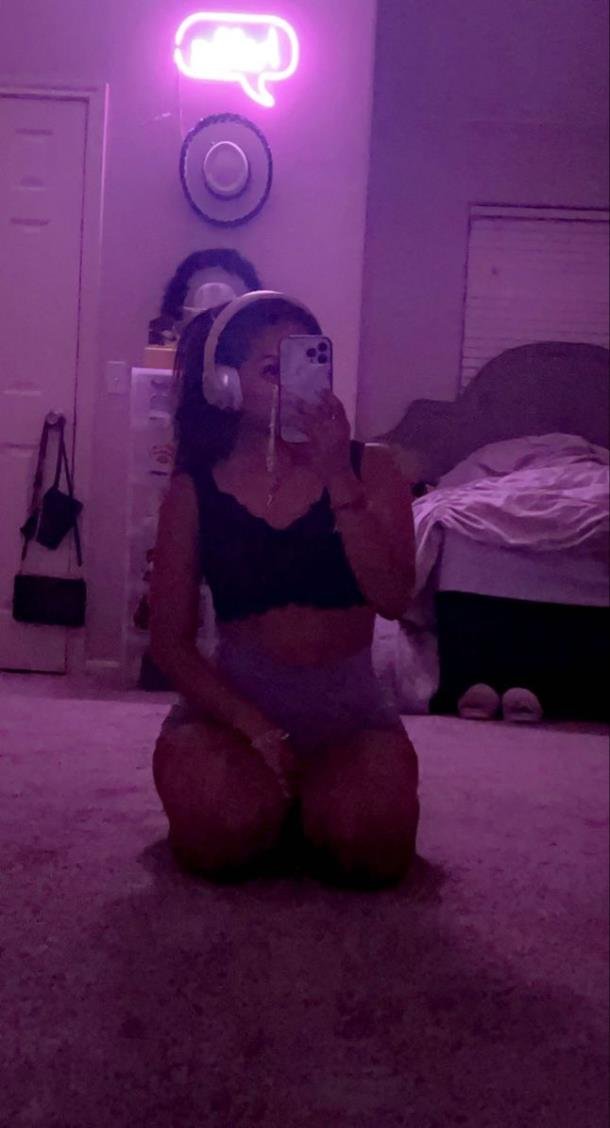 Gabila_Quinis's profile picture. This is just my spam page... Please follow my main page @SweetyLatinaa