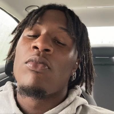 kyriquee's profile picture. hoops  ☕️