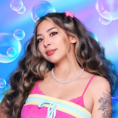 co-founder @GirltakuMedia // sailor moon mashup cosplayer 💫