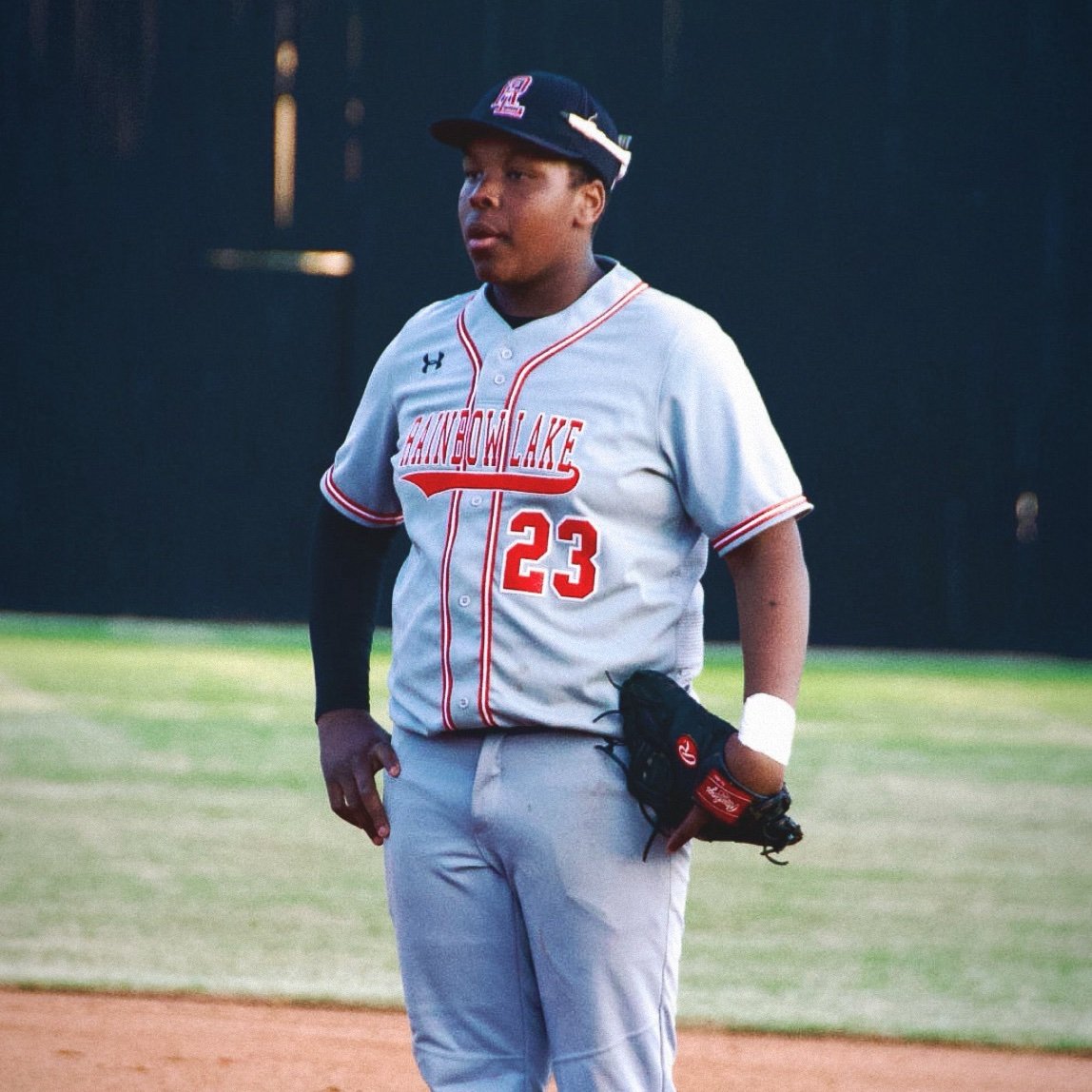 rvrhs- football /baseball🏈⚾️6’1 225 #forksup Philippians 4:13 - 3.75 gpa