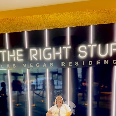 tweetforNKOTB's profile picture. #ProudBH/#Jordangirl/#80sBaby/#NKOTB Instagram: jksdirtydawg