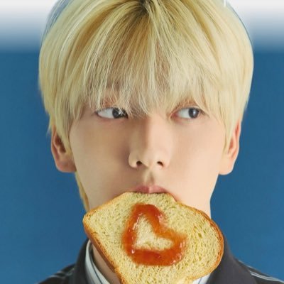 r_ito_s's profile picture. スビン推しだけどみんな大好き💕 かなり大人ですが…新米MOAです😊 気軽に話しかけてください♡ https://t.co/HPUAyngPSM