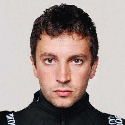 torchbreacher's profile picture. blurryface won’t leave until i’m in the ground