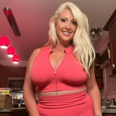 charlotte6478's profile picture. Be honest