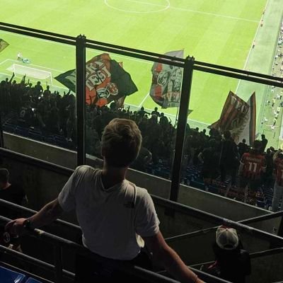 @StadeDeReims par sang, @LFC par culture, @Equipedefrance par fierté et groundhopper par passion