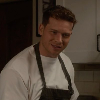 š #1 evan buckley defender | 24 | -18 dni | free šµšø!! | pocketsofsun on ao3