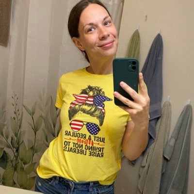 jstubbzwife's profile picture. 