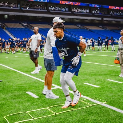 Philippians 4:13 📍Wr @ Utsa 😈
