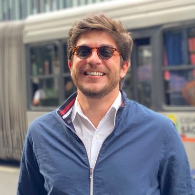 gonccluiz's profile picture. 👨🏻‍⚕️⏳🐘♻️☕🍷💪🏻🧠🏋🏻‍♂️💨 | adversity is like a strong wind, it takes everything from us, but things don't come back, so we see ourselves as we really are