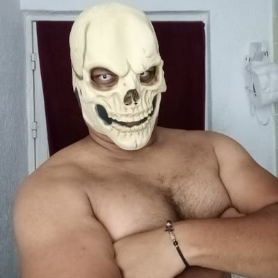 👹🥵🏴