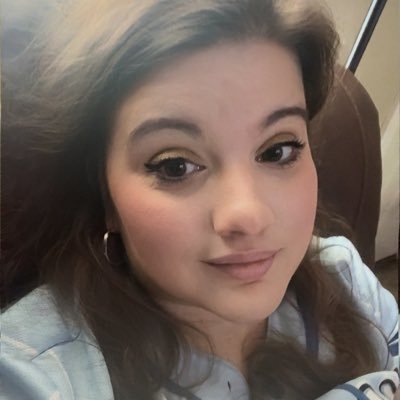 Jesus girl ✝️ Books 📚 Wellness ☀️Travel 🏖️ Proud MAGA 🇺🇸 True Crime ❤️🔥 Conservative 🐶 Animal Lover 🧩 I/DD & Mental Health Advocate 💍 Wife ➡️ IFB 🚫DM