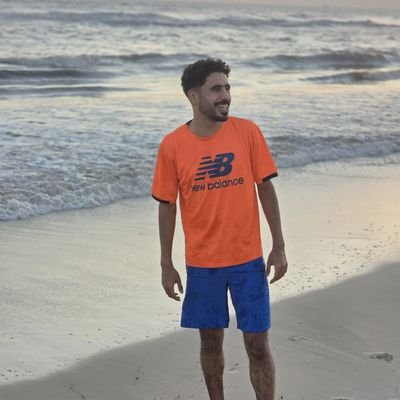 3bdelRahman_13's profile picture. لكم وطنكم ولي الأهلي 🦅♥️Fcis_mu👨‍💻