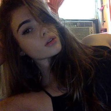 _charcoalle's profile picture. 𝔠𝔬𝔞𝔩𝔩𝔢’𝔰 𝔡𝔲𝔪𝔭 𝔞𝔠𝔠𝔬𝔲𝔫𝔱