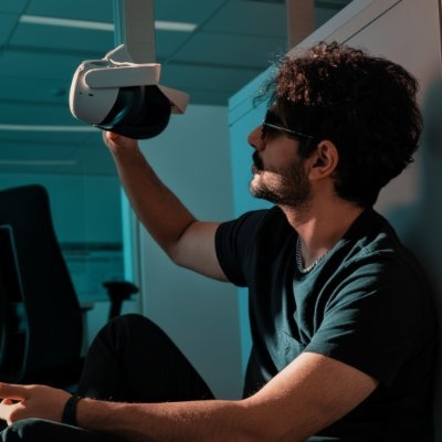PM_Ranj's profile picture. Now: Full-stack Software Engineer #DRF #React #Postgre #Docker
Past: Researcher @ucalgary working on #HCI #VR #GenAI
Always: Game Developer, Writer, Designer