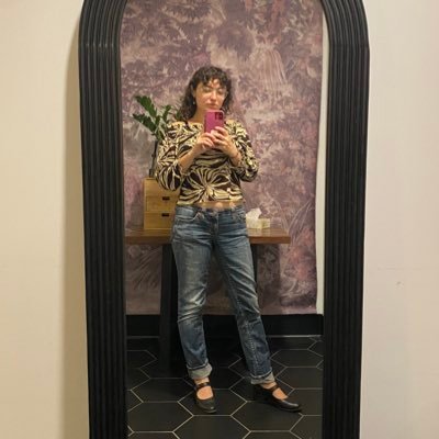 qrs_tuv_'s profile picture. 