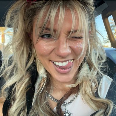 ChildOfDadeni's profile picture. ⚝ ⋆☾╶⃝⃤☽⋆ ✮ I am who I am and who I have the need to be ⚝ ⋆☾╶⃝⃤☽⋆ ✮ 🐦‍🔥