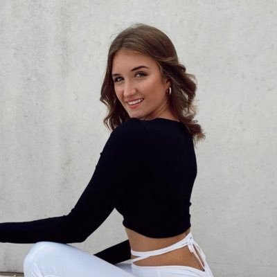 Gkhngneey's profile picture. fun only